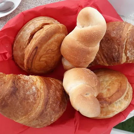 Oda ve Kahvaltı Sa Ramadura 4*